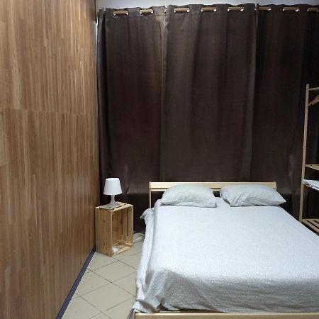 Melaya Budget Hostel ฟารู ภายนอก รูปภาพ